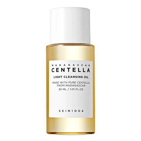 Гидрофильное масло для лица с экстрактом центеллы SKIN1004 Madagascar Centella Light Cleansing Oil 30 мл 8809576261226 фото