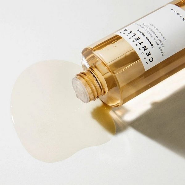 Увлажняющий тонер для лица с экстрактом центеллы SKIN1004 Madagascar Centella Toning Toner 210 мл 8809913830825 фото