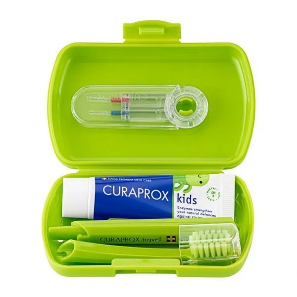 Детский дорожный набор зеленый Curaprox Kids Travel Set 7612412432787 фото