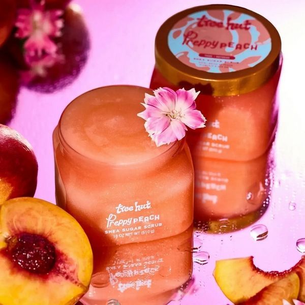 Цукровий скраб для тіла з ароматом персика Tree Hut Preppy Peach Sugar Scrub 510 г 075371002496 фото