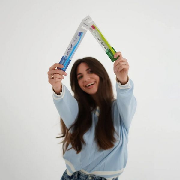 Зубная щетка Medosan SmileCare Medium Blue 4823109412217 фото