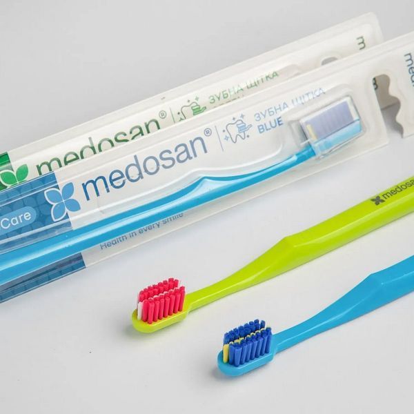Зубная щетка Medosan SmileCare Medium Blue 4823109412217 фото