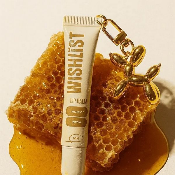 Бальзам-блиск для губ WISHLiST Blessed Honey Lip Gloss Balm 10 мл + Іграшка-брелок 4823116603080 фото