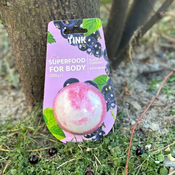 Бомбочка-гейзер для ванной Tink Superfood For Body Black Currant Bath Bomb 200 г 4823109402126 фото