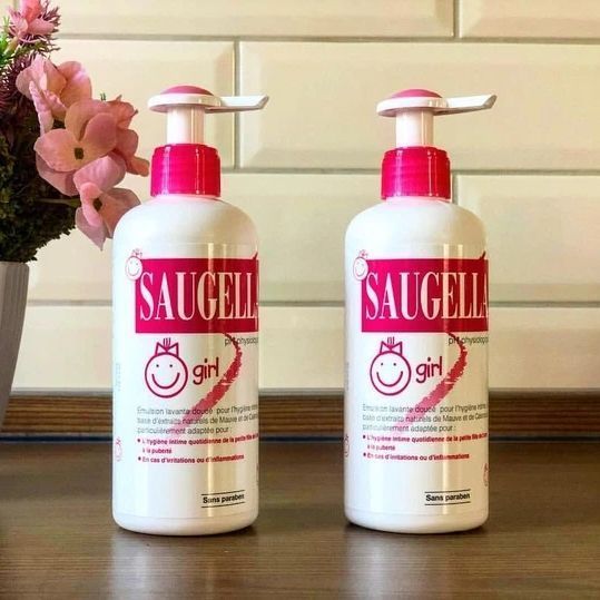Щоденний гель для інтимної гігієни Saugella Girl для дівчаток від 3 років 200 мл 2000000008912 фото