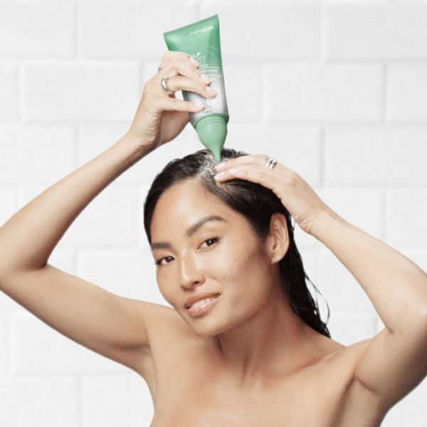 Отшелушивающий пенистый скраб для кожи головы Joico Scalp Vitality Exfoliating Foaming Scrub, 177 мл 074469570220 фото