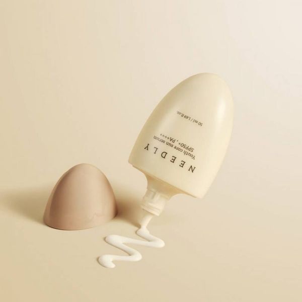 Сонцезахисна крем-сироватка потрійної дії Needly Youth Core Sun Serum SPF 50+ PA++++ 50 мл 8809455423660 фото