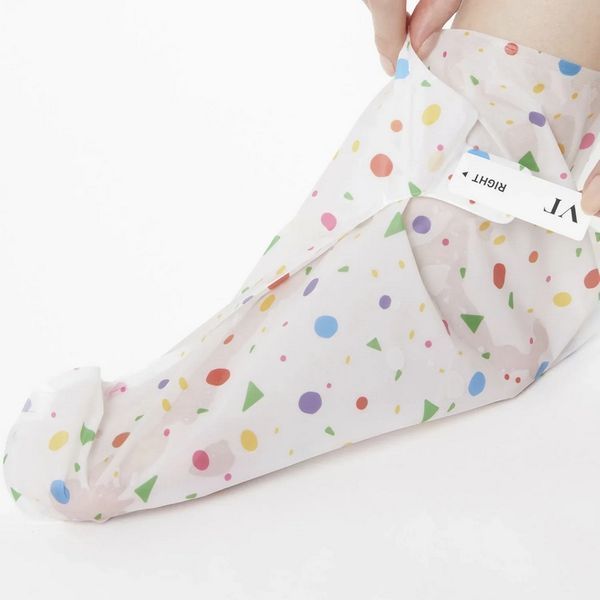 Пилинг-маска для ног с микроиглами VT Cosmetics Reedle Shot Foot Peeling Mask 1 пара 8803463012236 фото