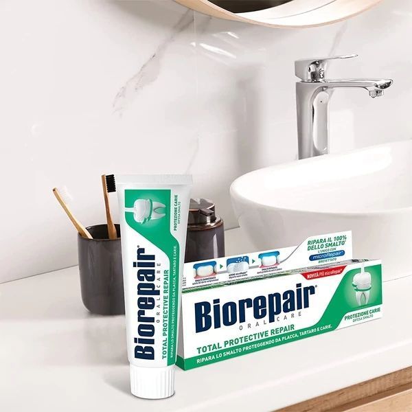Зубная паста Biorepair Oralcare Total Protective Repair Абсолютная защита и восстановление 75 мл 8017331048429 фото